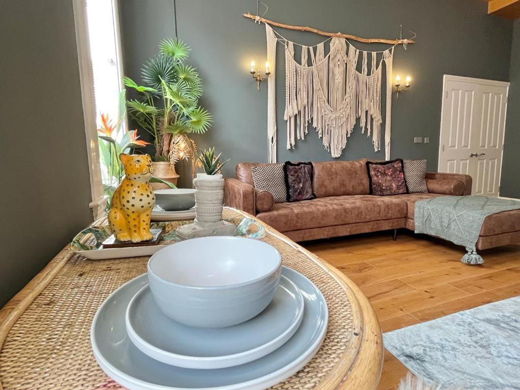 Unique & Luxurious 2 Bedroom City Centre Apartment 诺丁汉 外观 照片